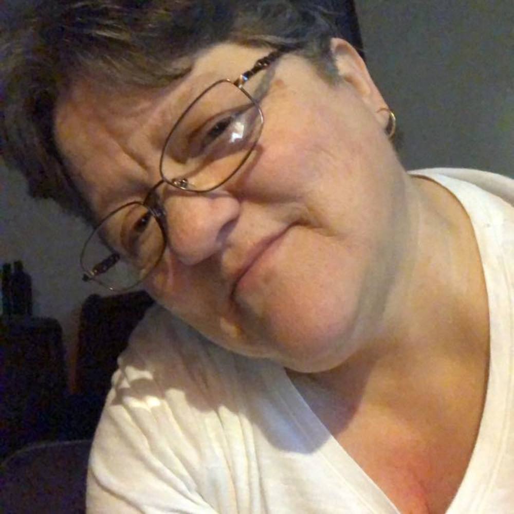 Meet your Posher, Carol